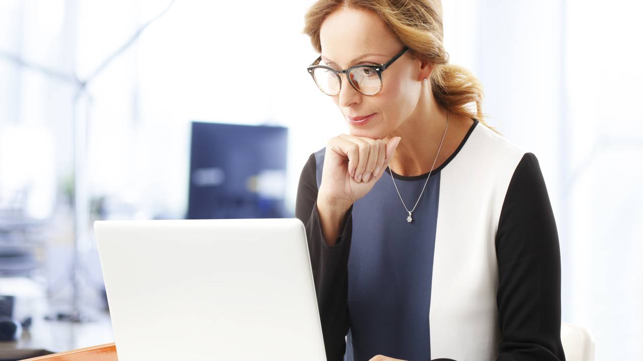 [87] Would You Rather Gingerbread Questions That Will Break Your Holiday Friend Group